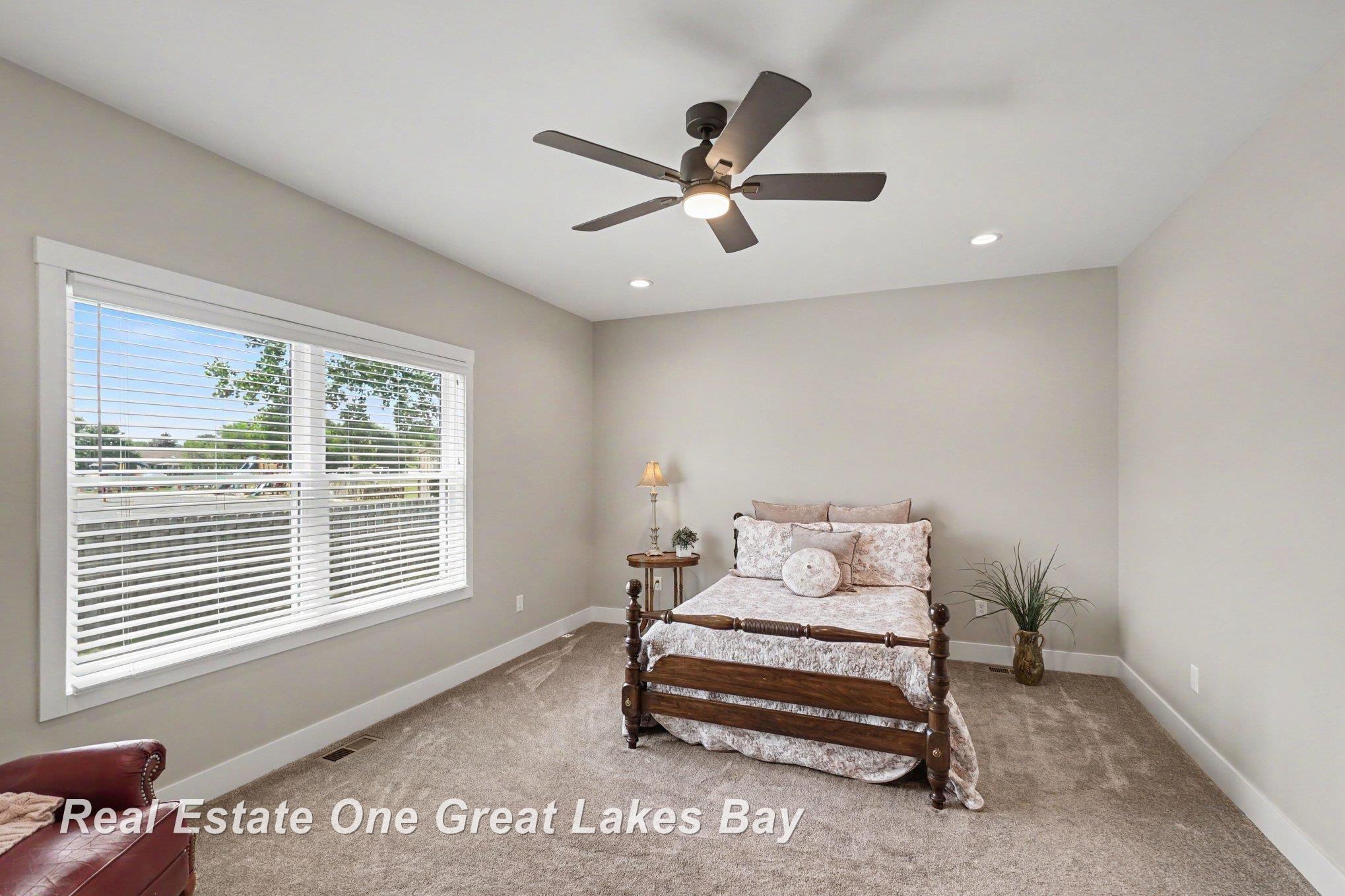 4111 Woodburn Court Property Photo 10