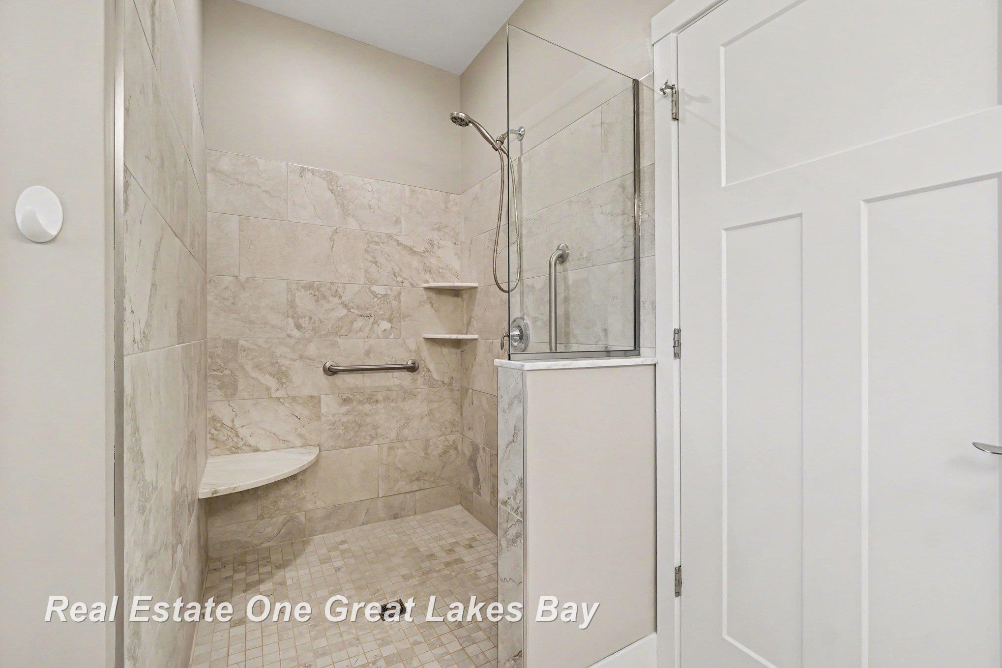 4111 Woodburn Court Property Photo 14