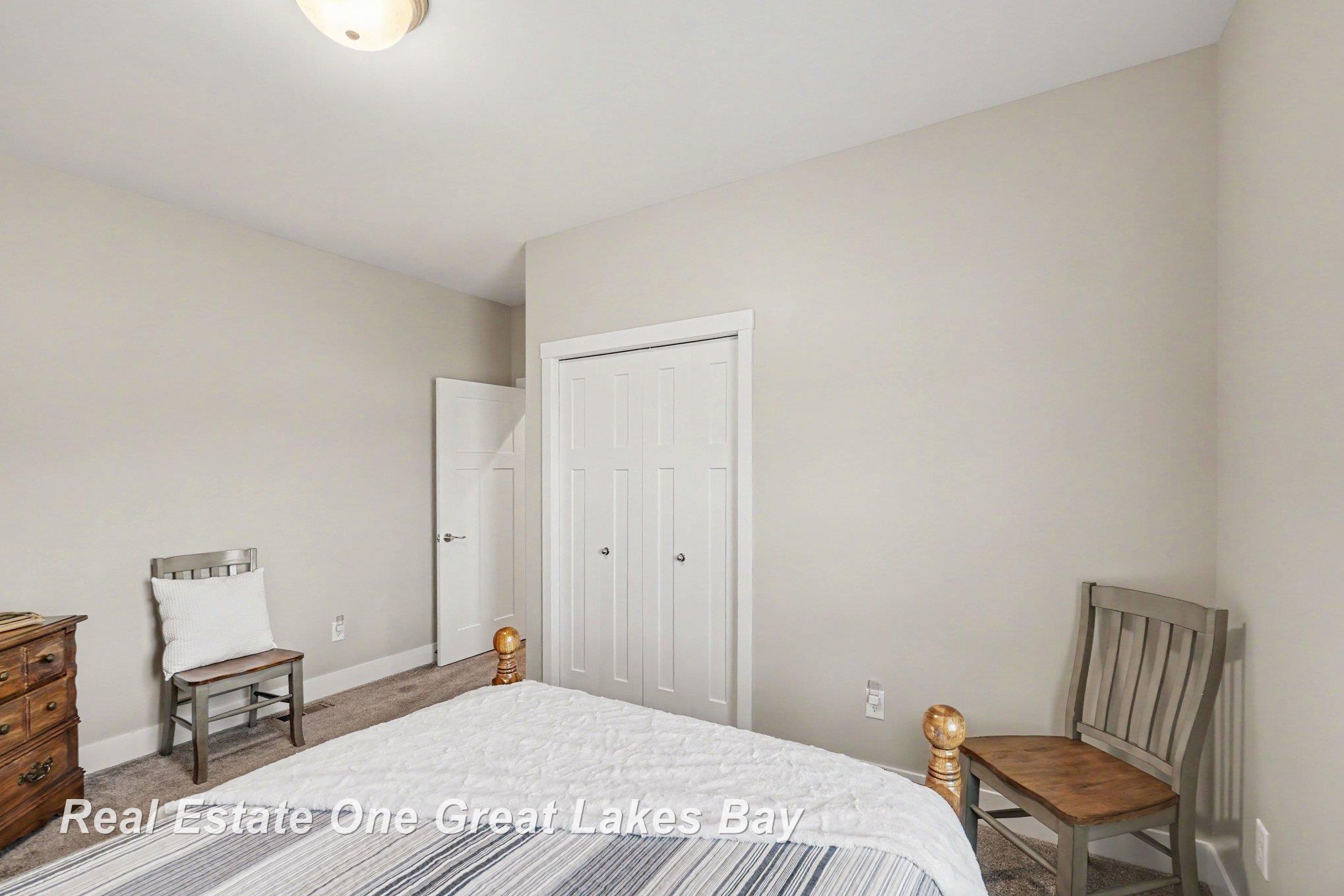 4111 Woodburn Court Property Photo 16