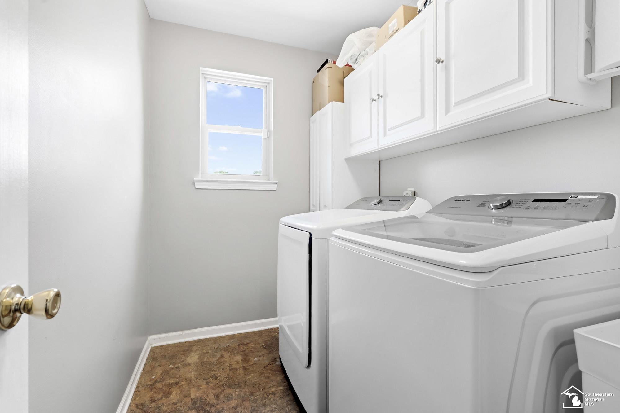 27012 Mary Court Property Photo 17