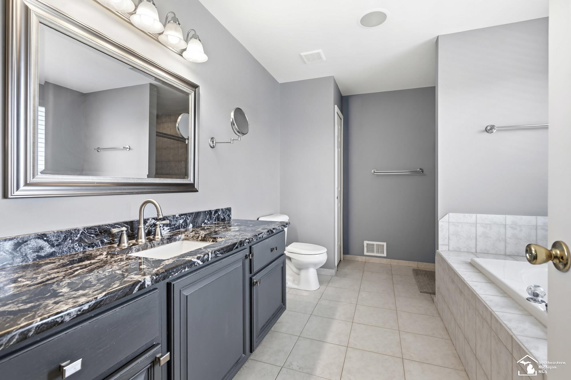 27012 Mary Court Property Photo 23