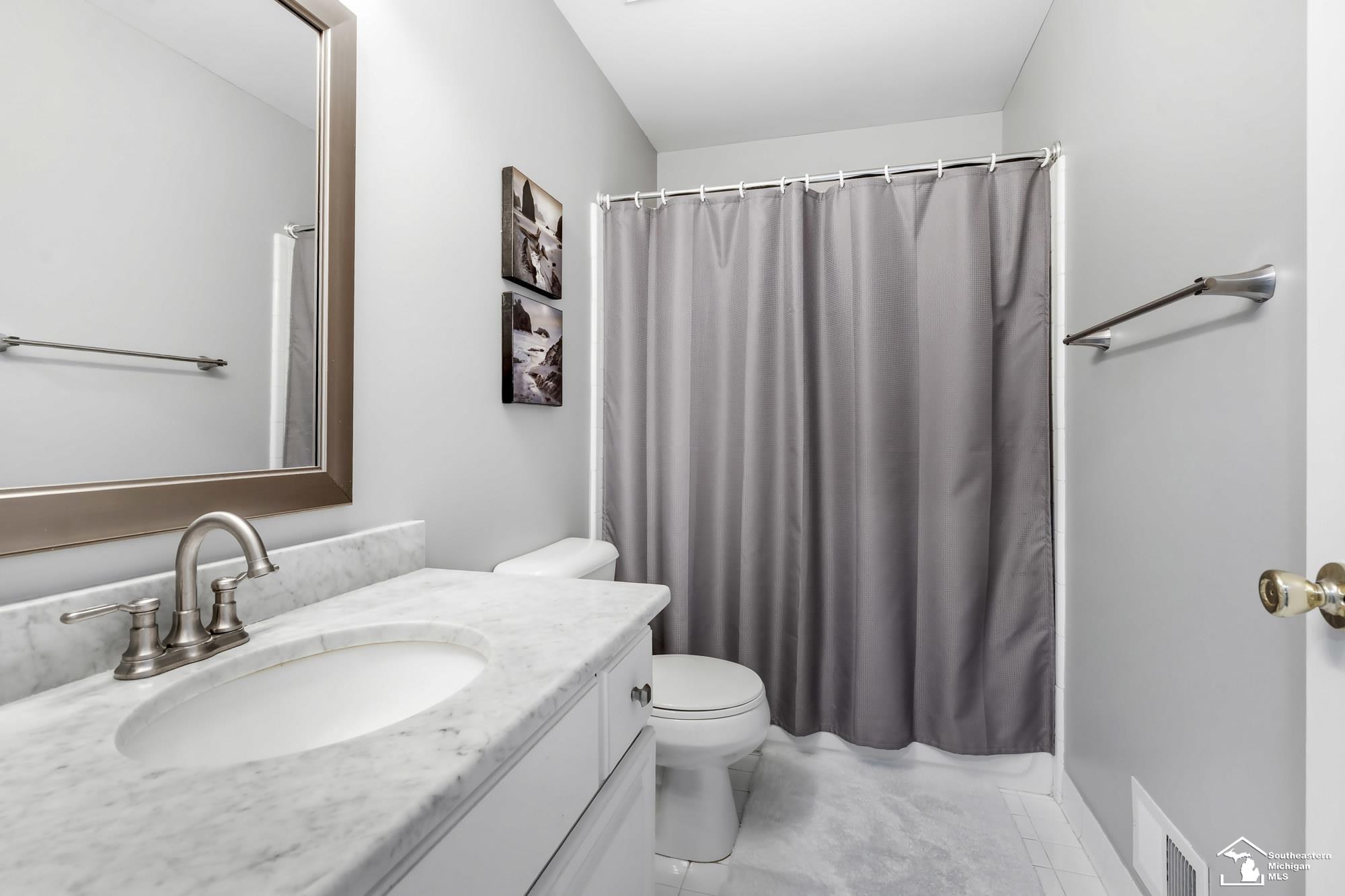 27012 Mary Court Property Photo 29