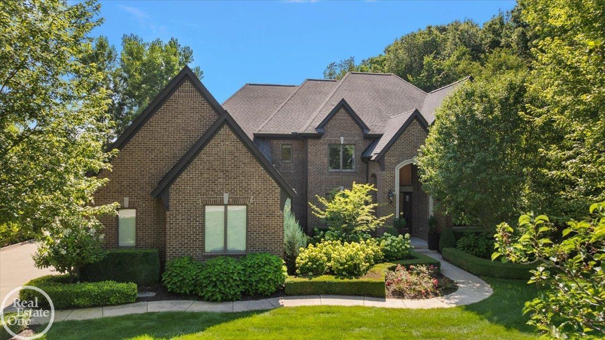 2761 Plum Creek Drive Property Photo 4