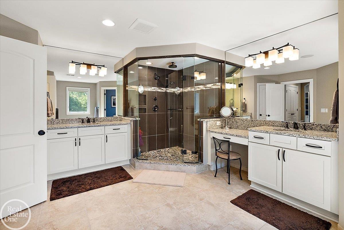 2761 Plum Creek Drive Property Photo 41