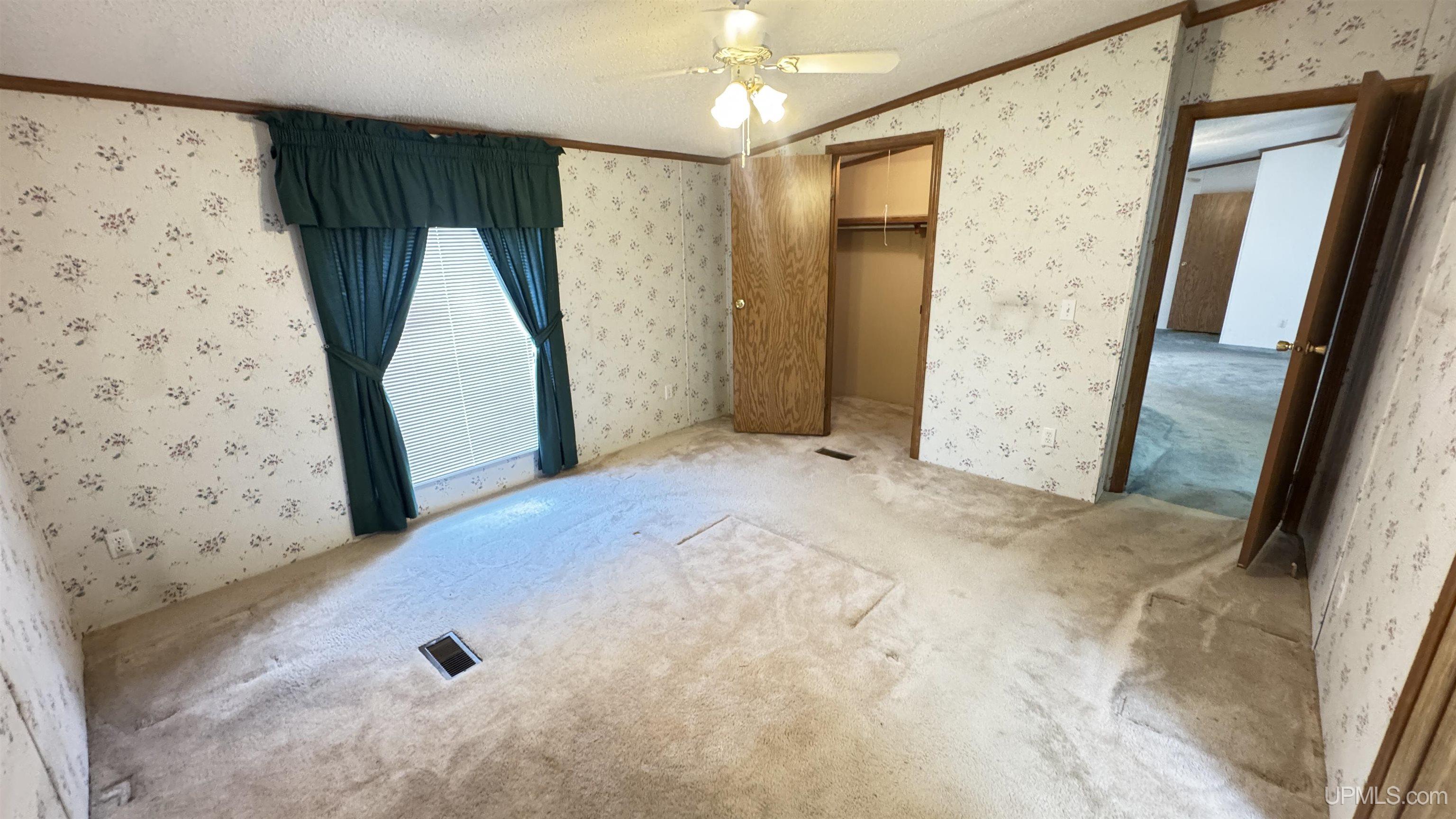 1217 Bluff Street Property Photo 9