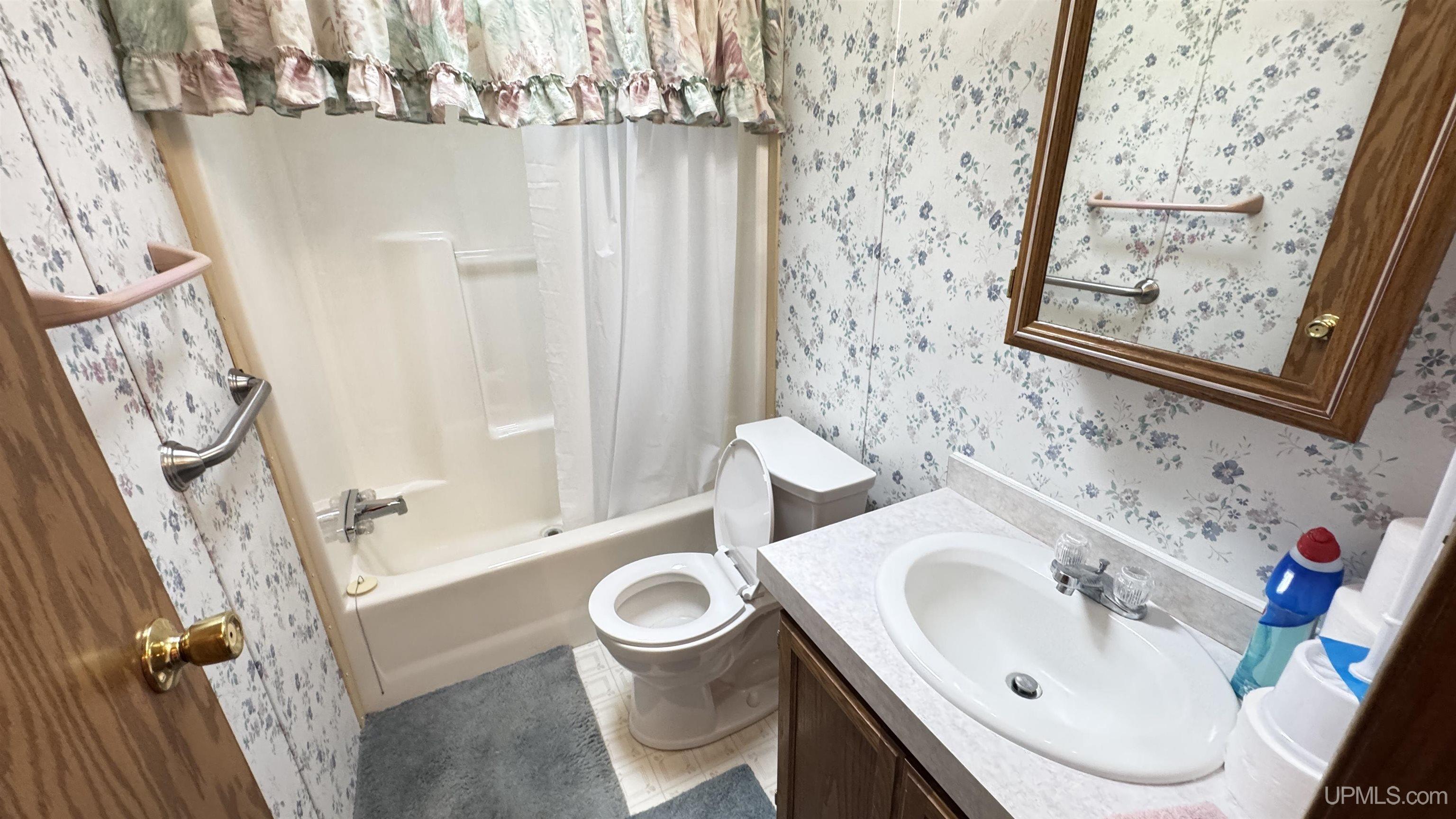 1217 Bluff Street Property Photo 15