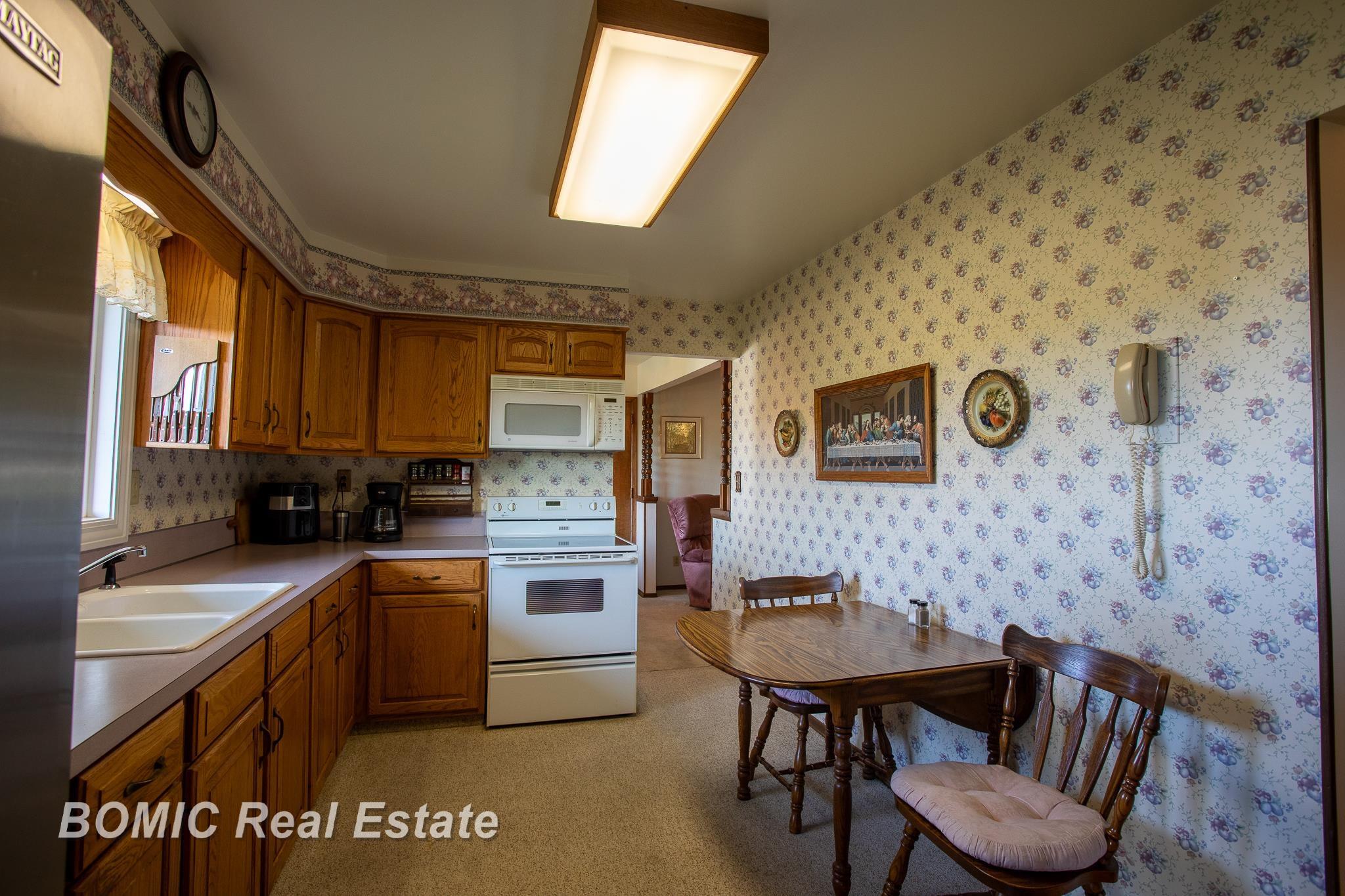 10750 Birch Run Road Property Photo 4