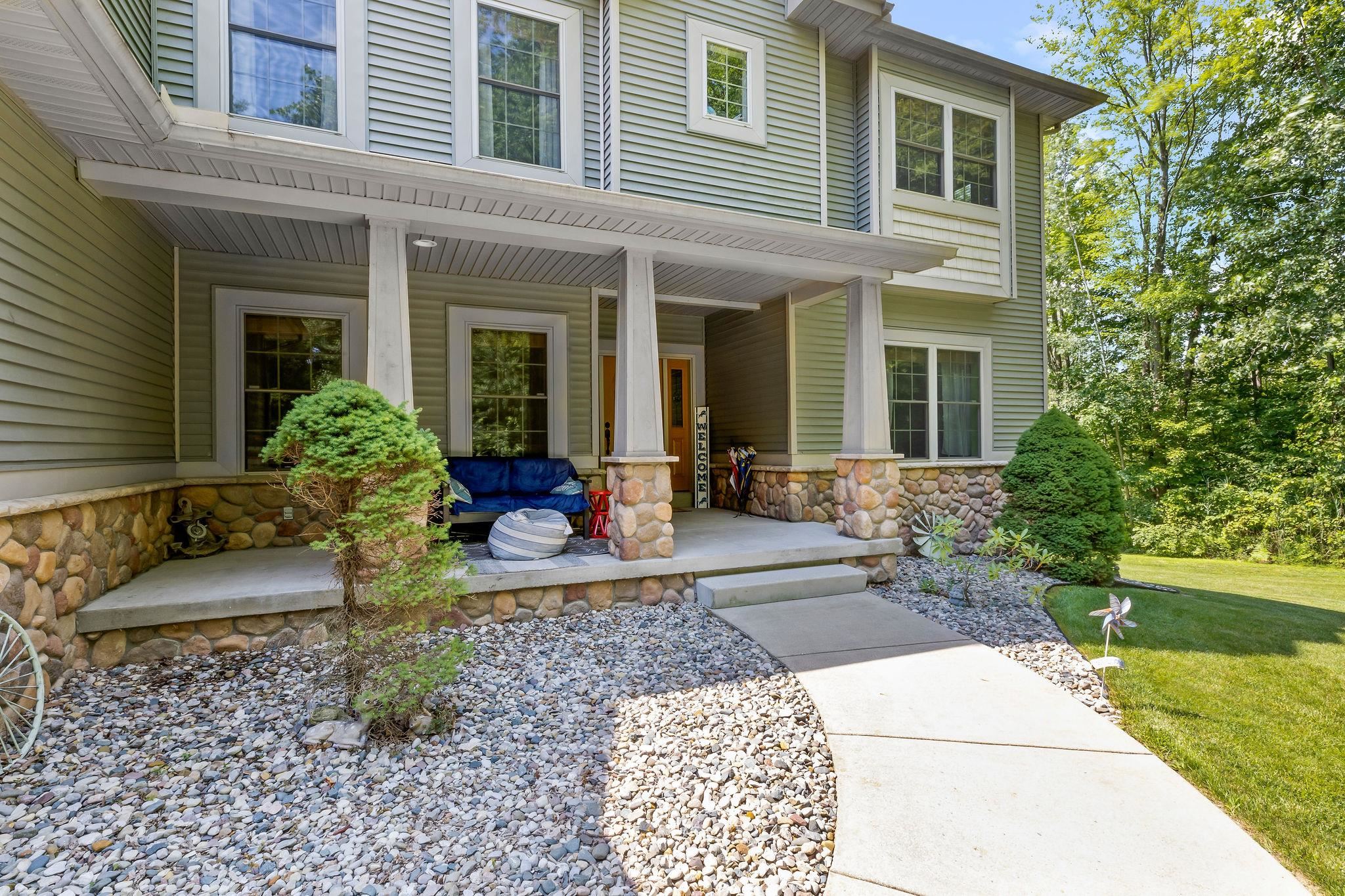 1566 E Shearer Road Property Photo 4