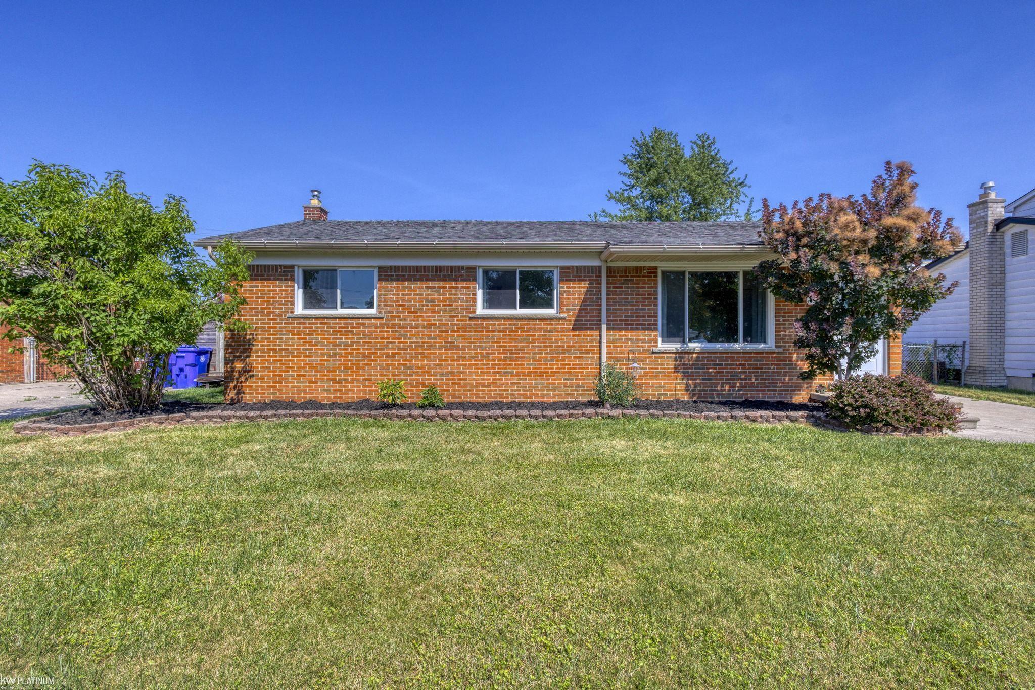 33250 Janet Avenue Property Photo 1