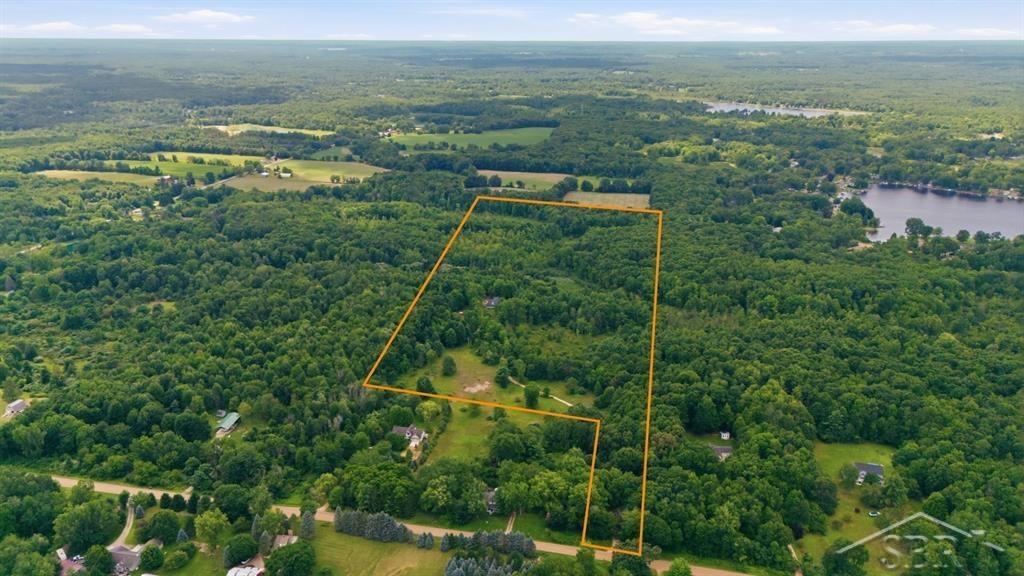 4991 Millis Road Property Photo 4