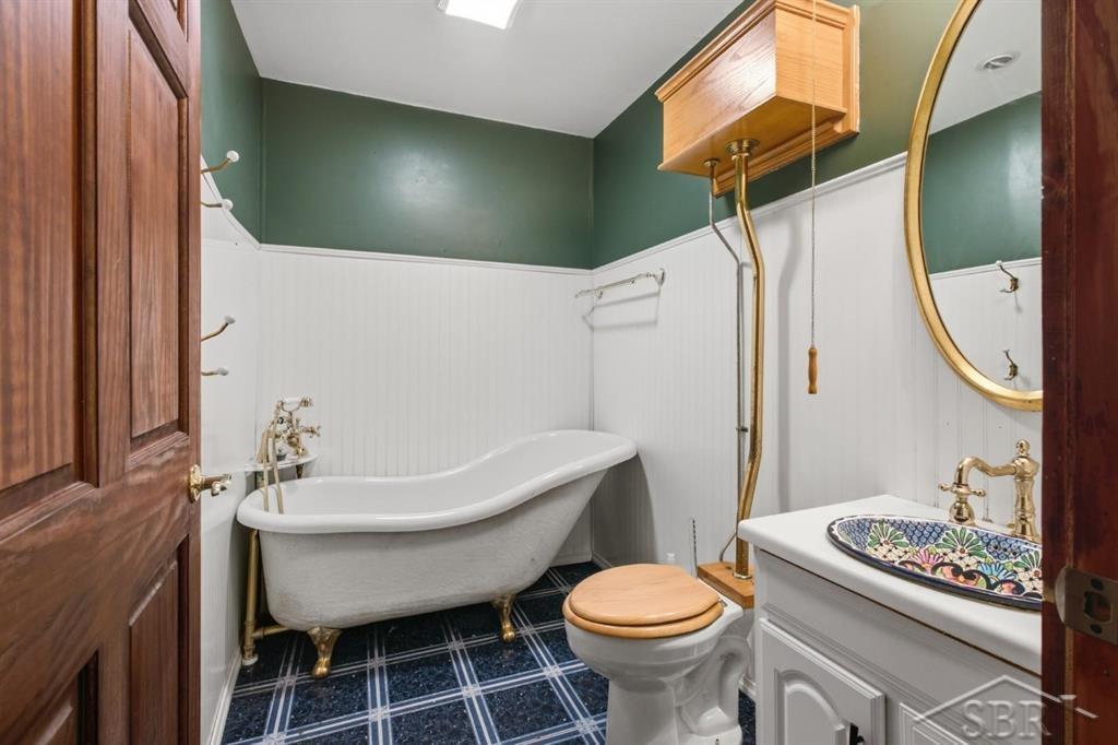 4991 Millis Road Property Photo 24