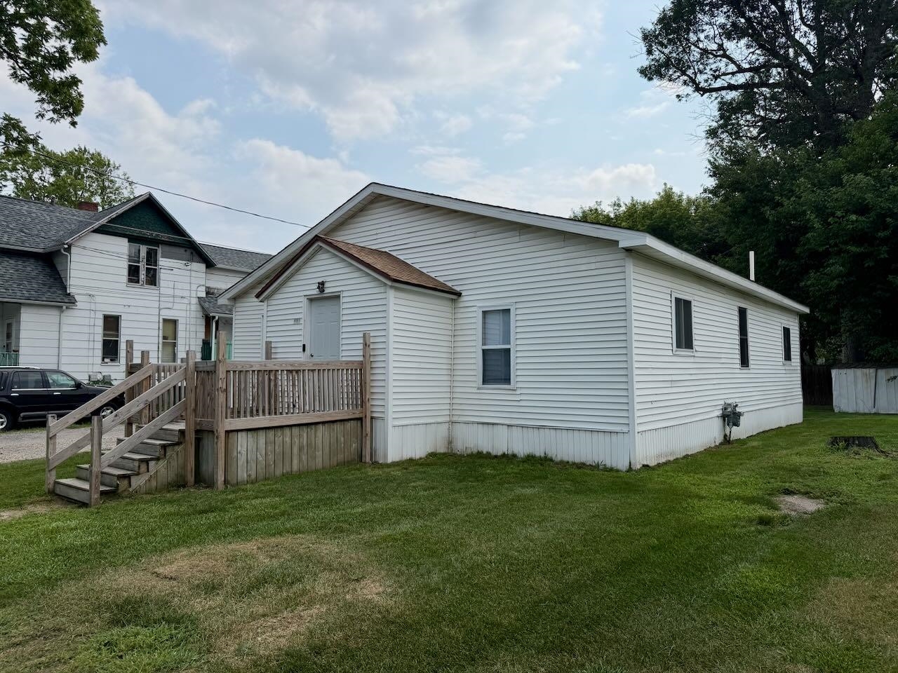 615 Madison Street Property Photo 2