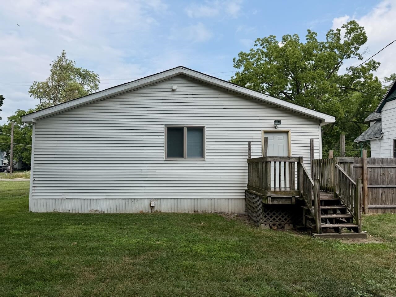 615 Madison Street Property Photo 5