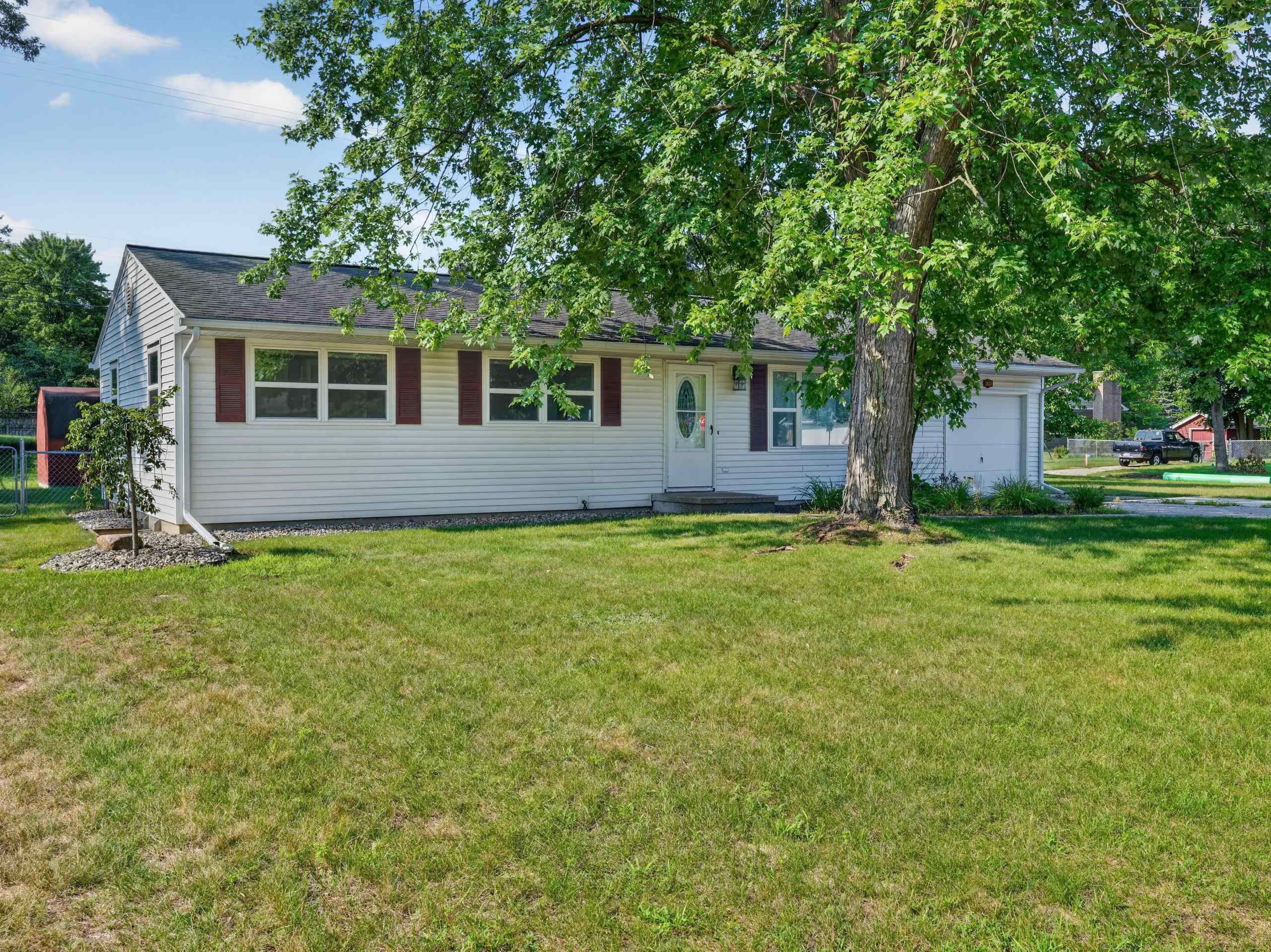 2621 St Mary's Drive Property Photo 1