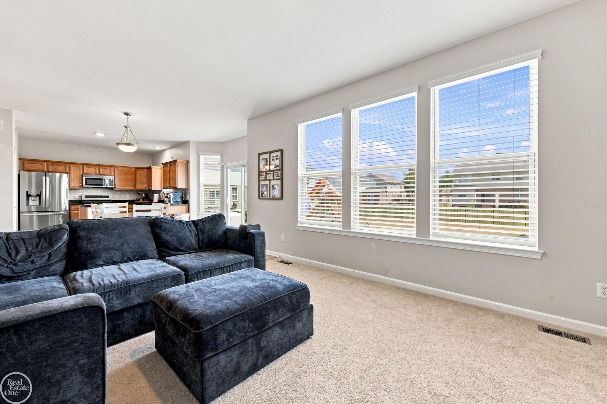49720 E Central Park Property Photo 12