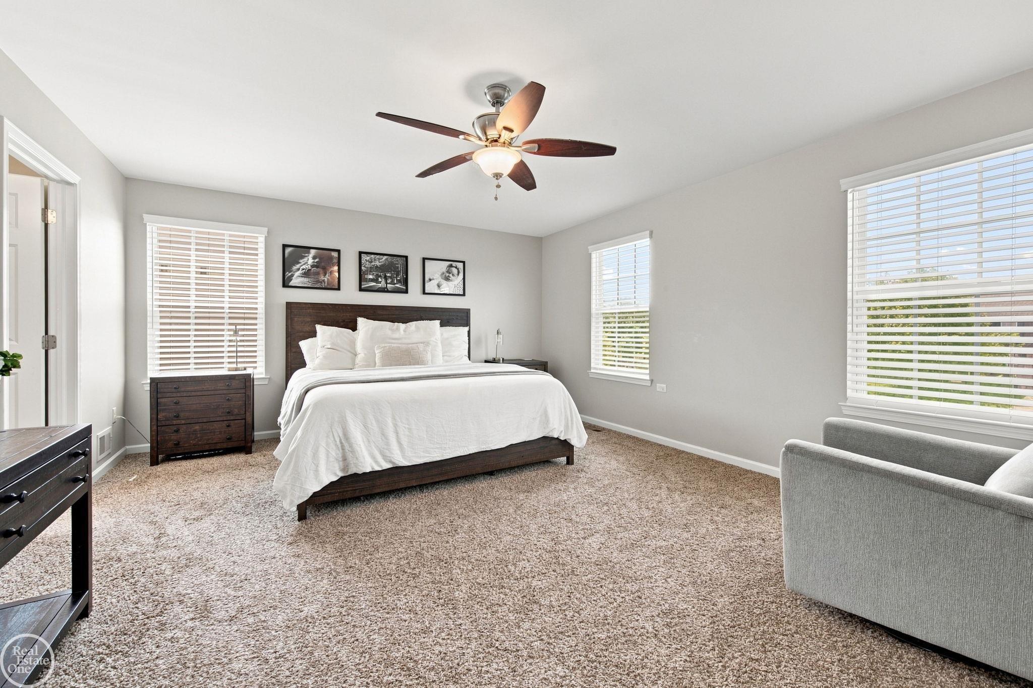 49720 E Central Park Property Photo 16