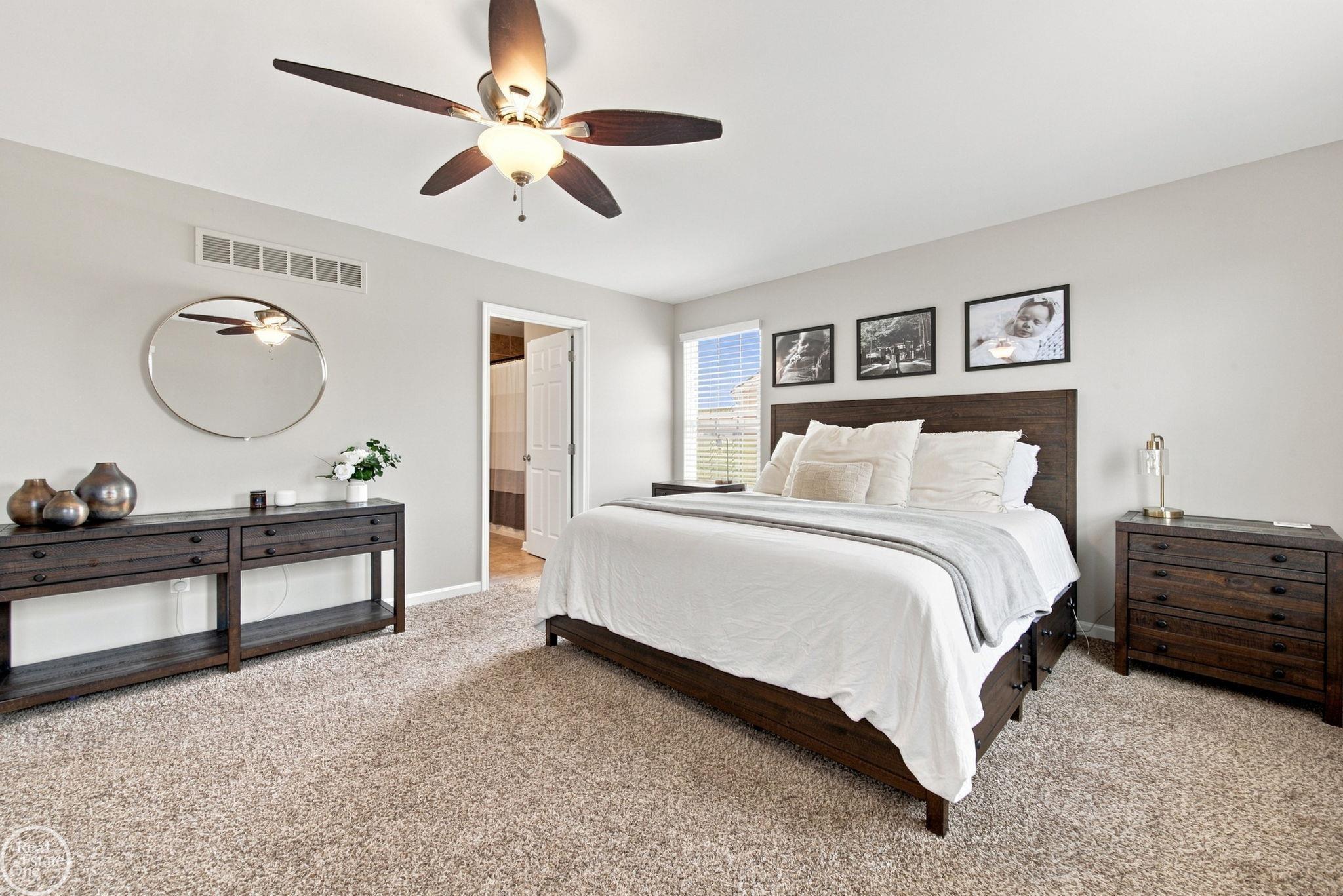 49720 E Central Park Property Photo 17