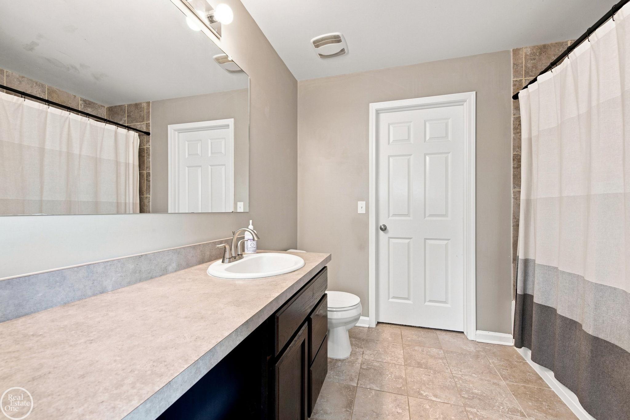 49720 E Central Park Property Photo 18
