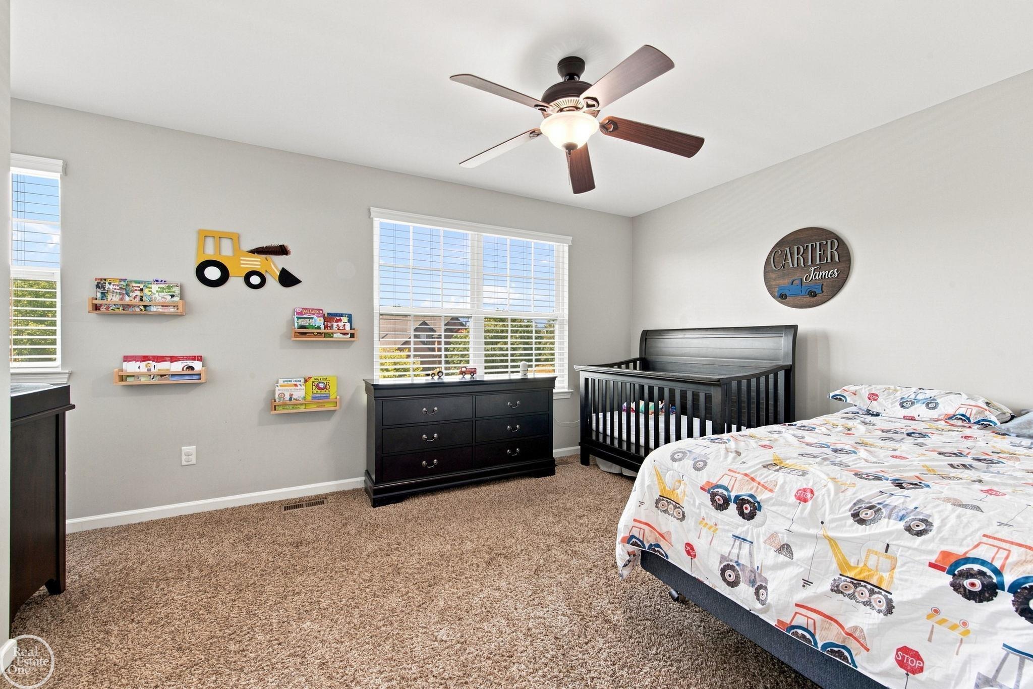 49720 E Central Park Property Photo 21