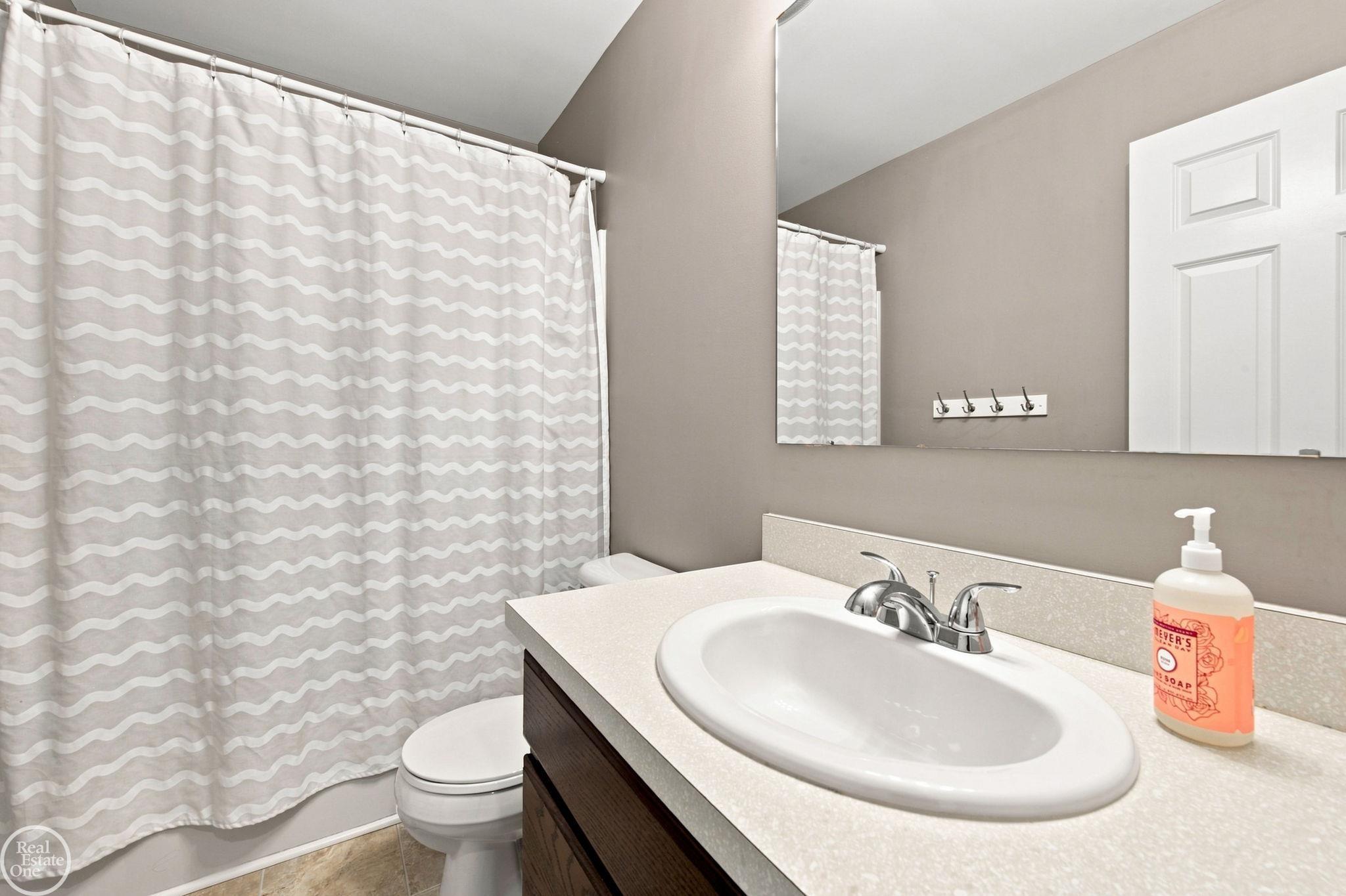 49720 E Central Park Property Photo 23