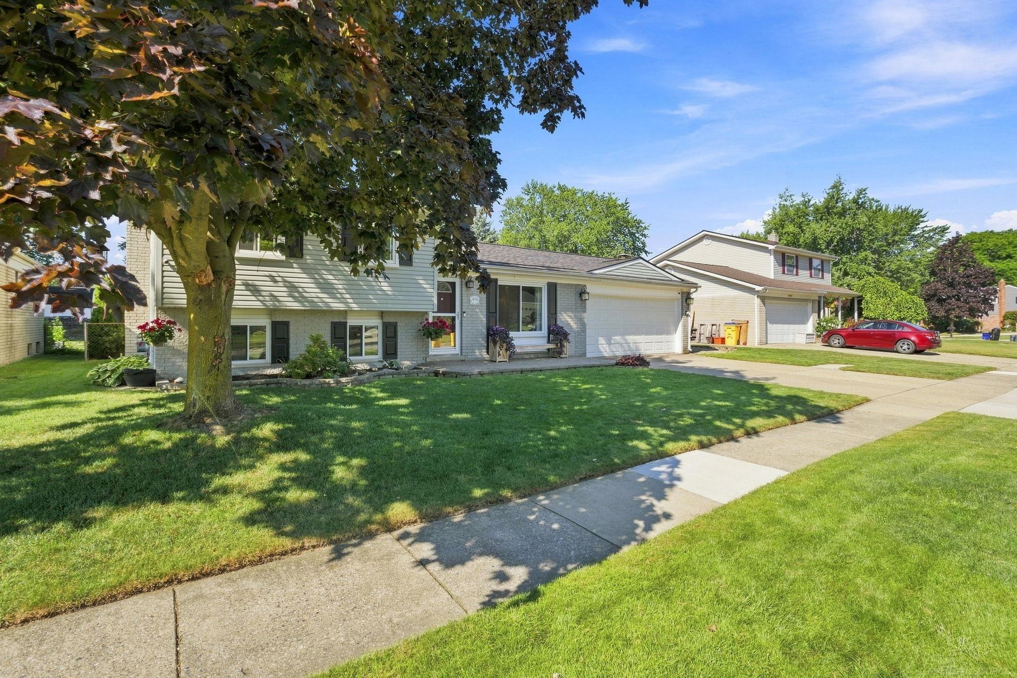 34710 Devonshire Road Property Photo 3
