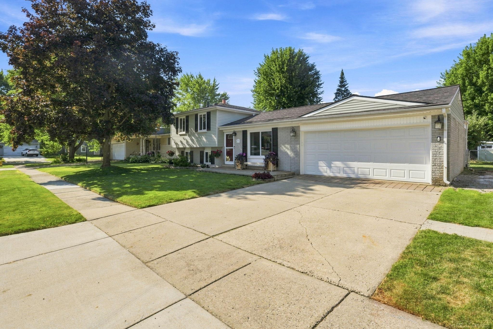 34710 Devonshire Road Property Photo 4
