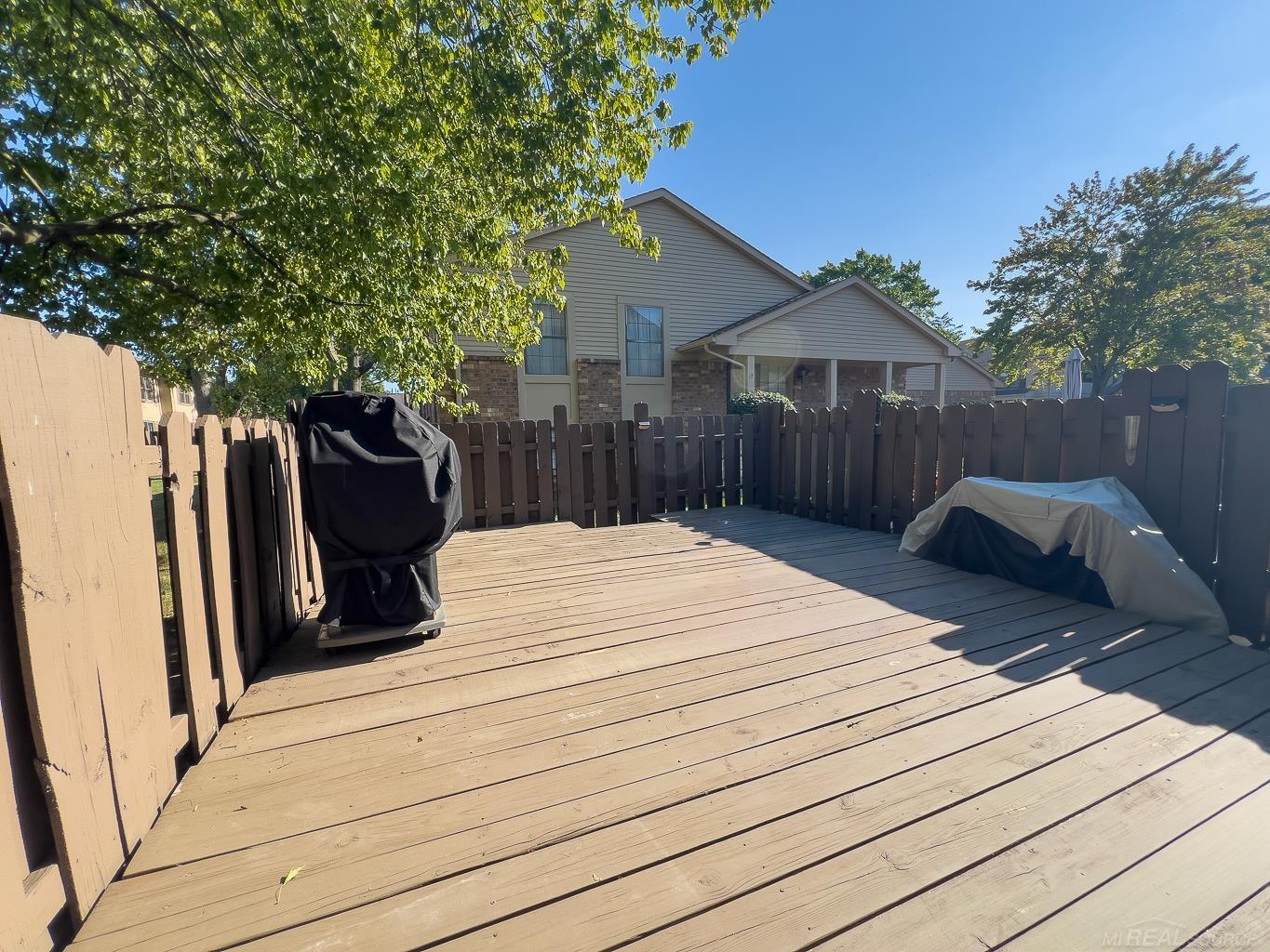 31672 Bear Creek Boulevard Property Photo 18