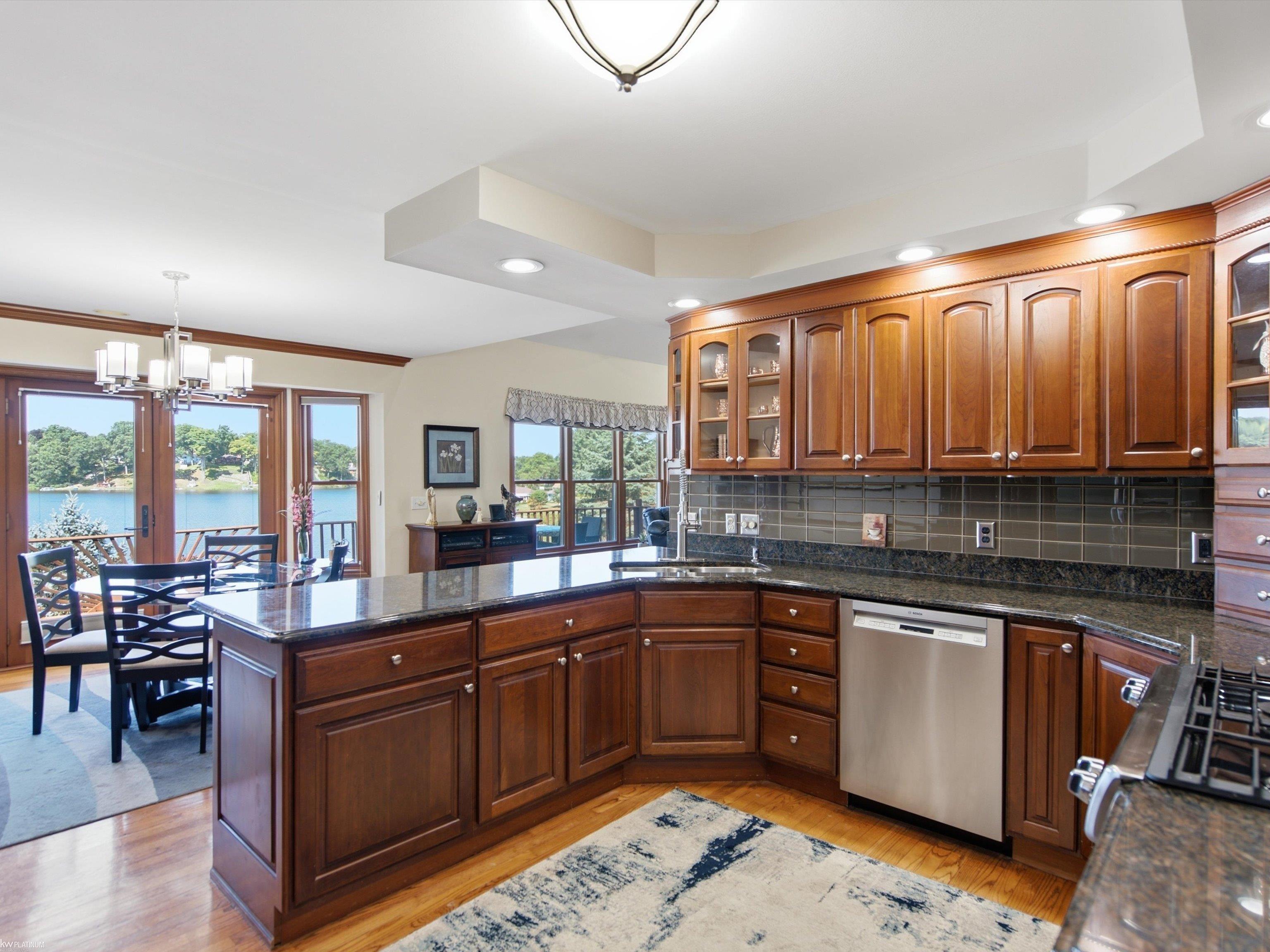 3686 East Lake Drive Property Photo 16