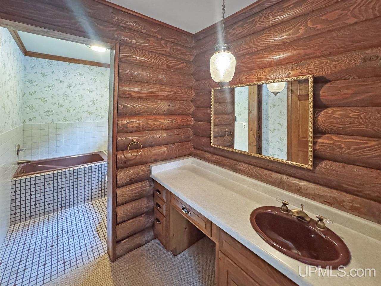189 E Park Drive Property Photo 15