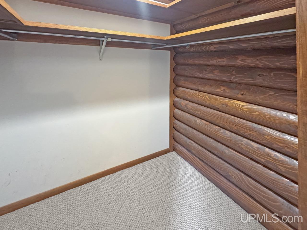 189 E Park Drive Property Photo 17