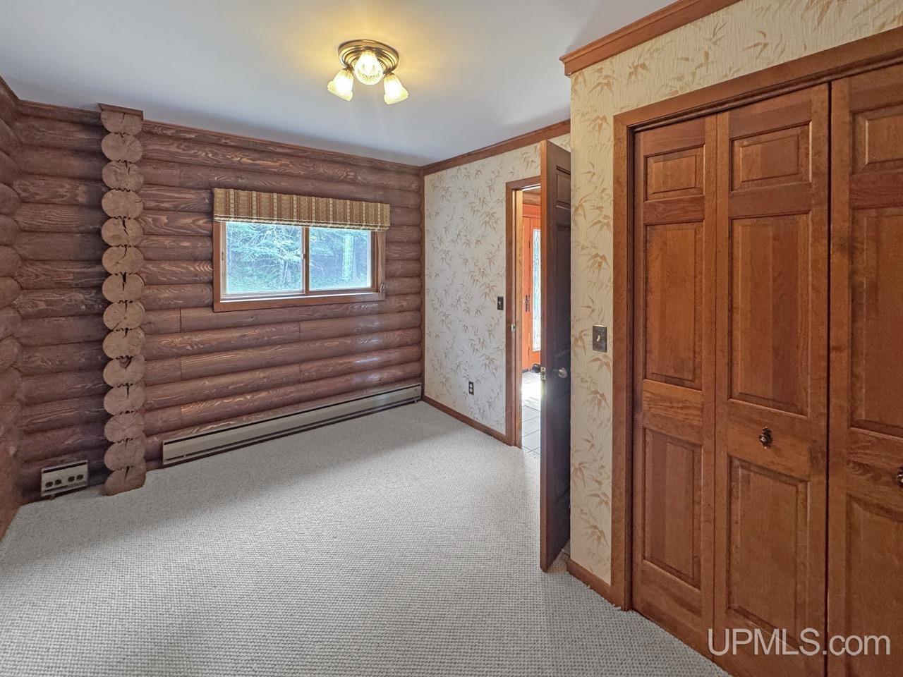 189 E Park Drive Property Photo 20