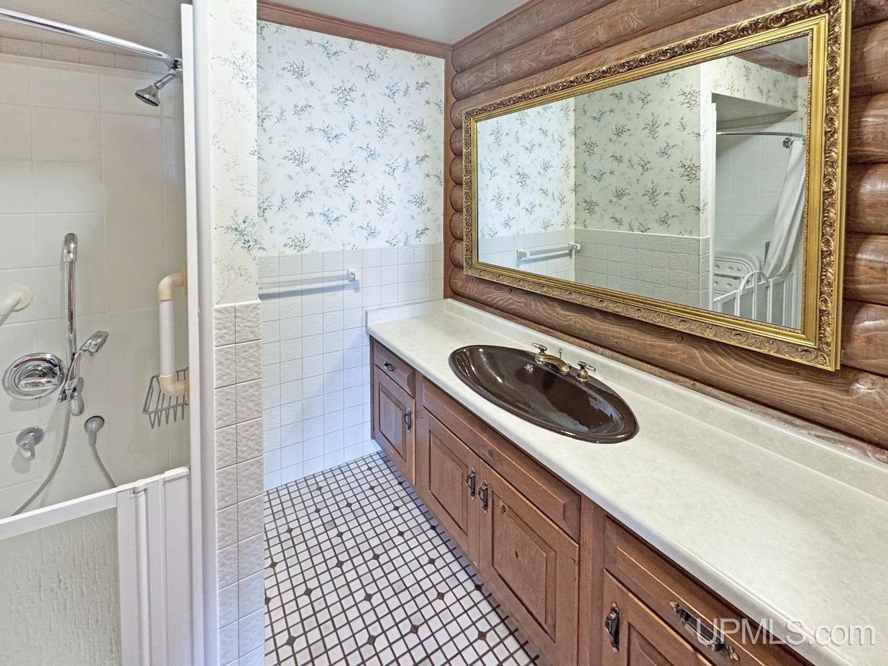 189 E Park Drive Property Photo 21