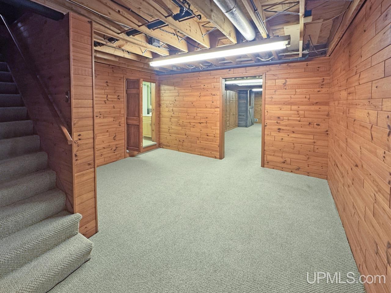 189 E Park Drive Property Photo 26