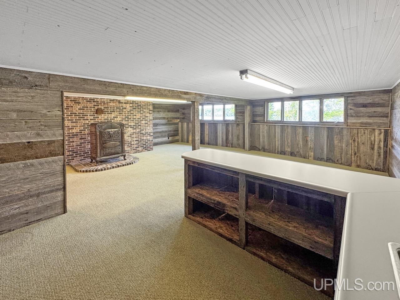 189 E Park Drive Property Photo 37