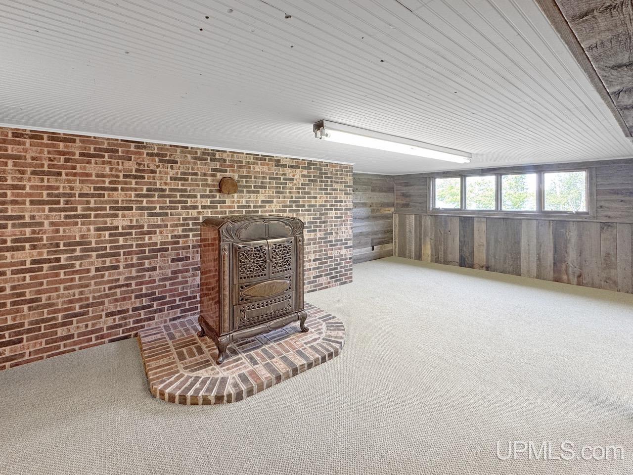 189 E Park Drive Property Photo 39