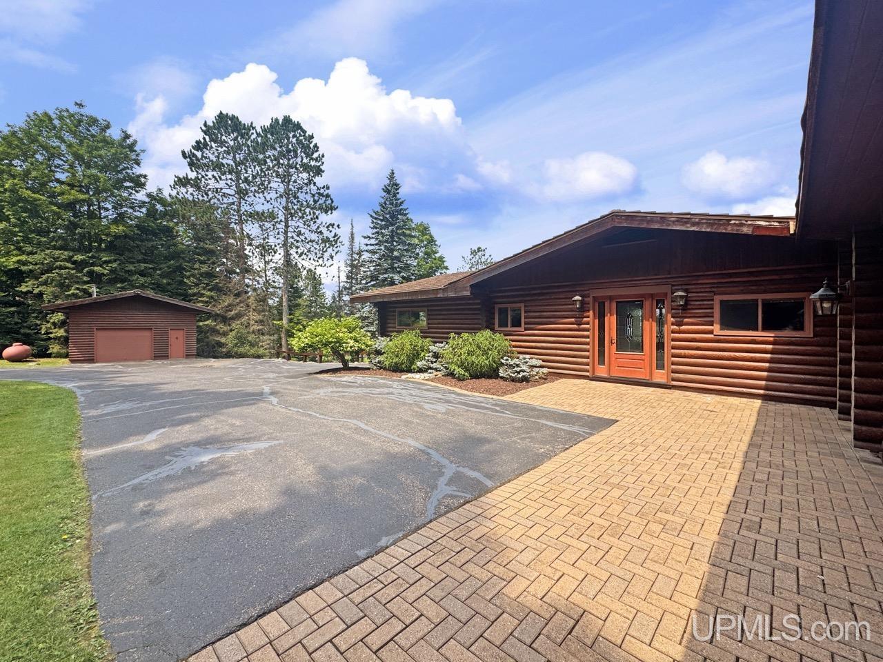 189 E Park Drive Property Photo 44