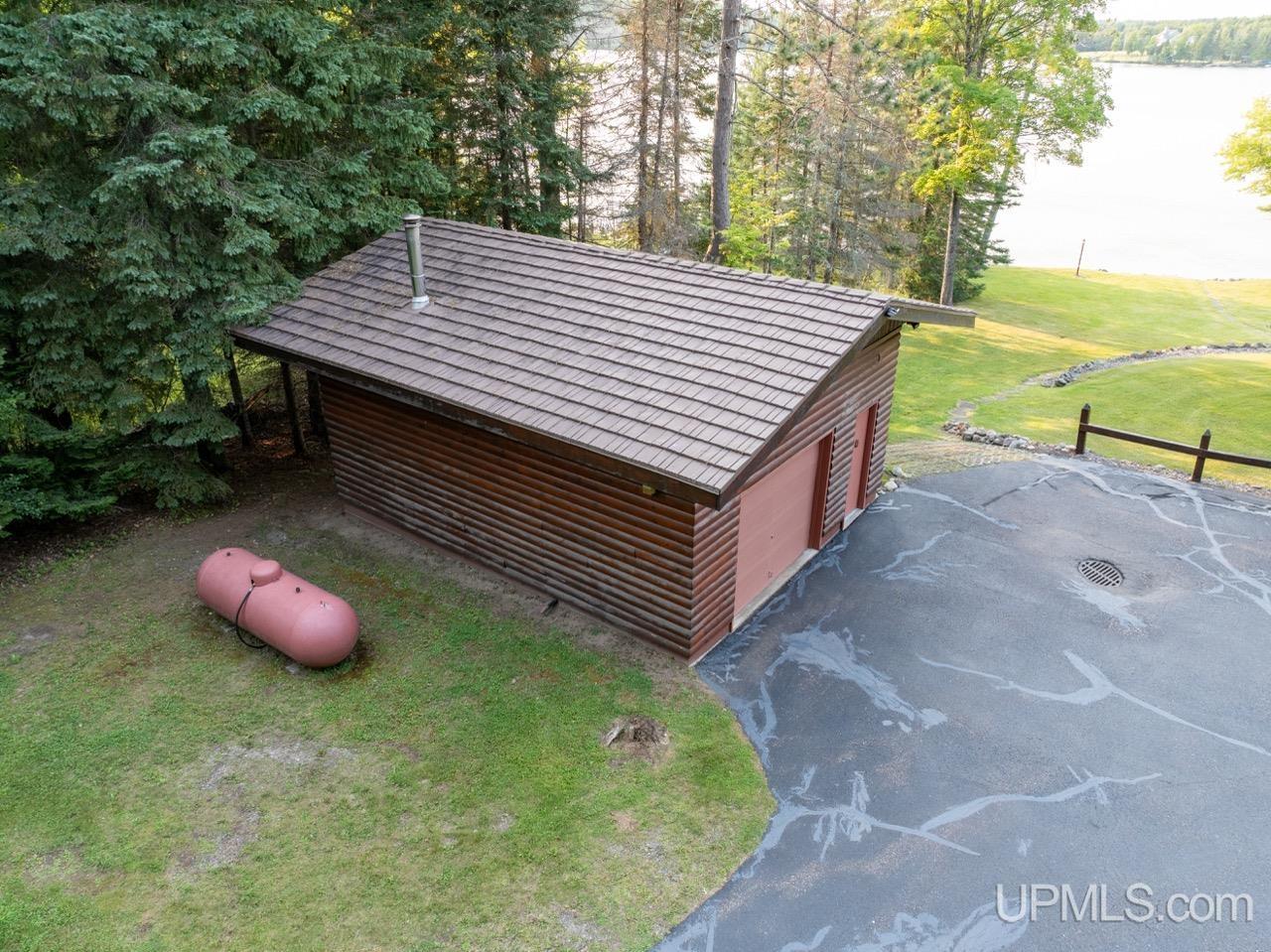 189 E Park Drive Property Photo 47