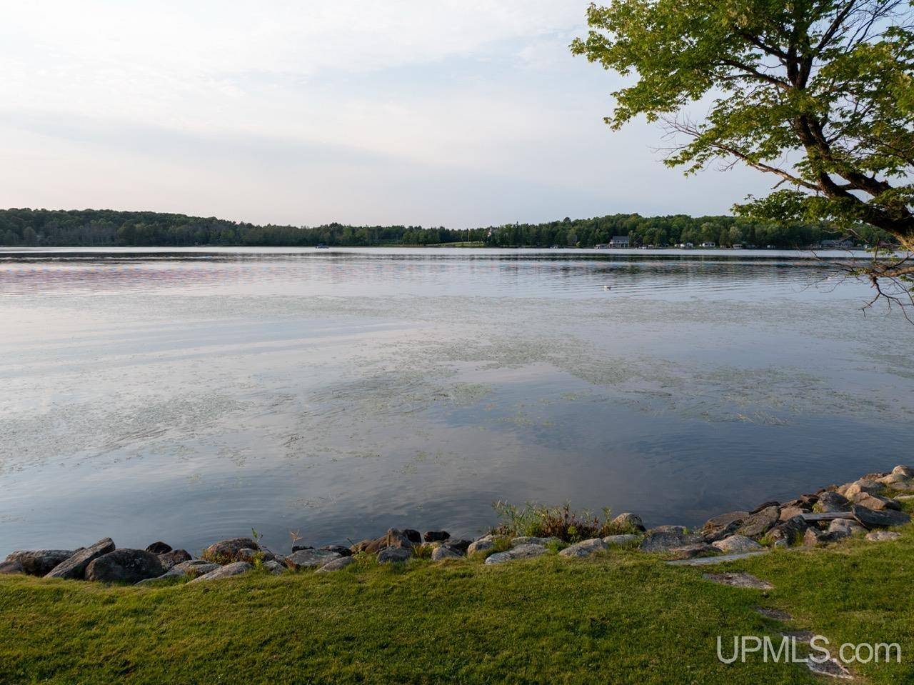 189 E Park Drive Property Photo 76