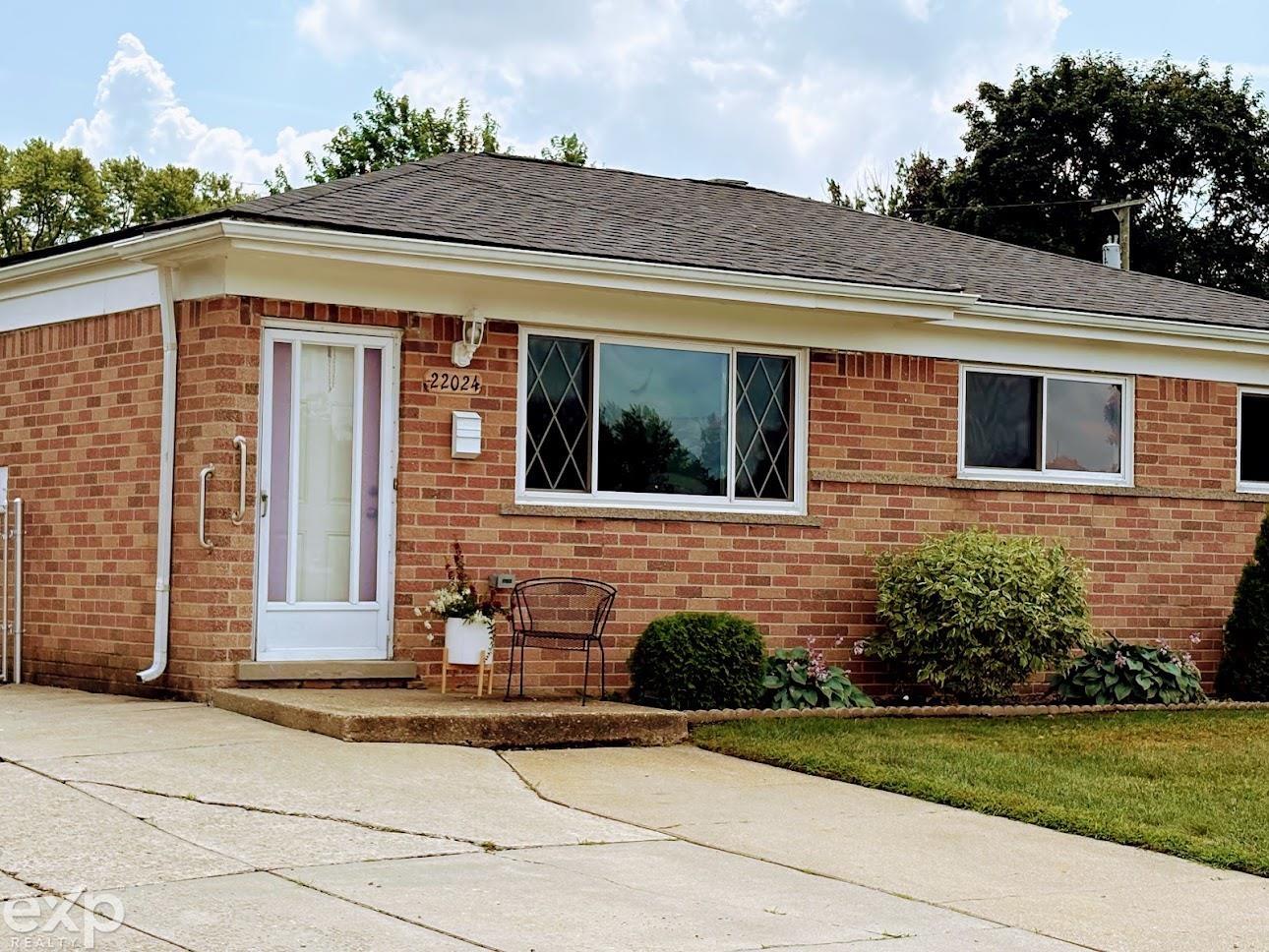 22024 Evergreen Street Property Photo 1