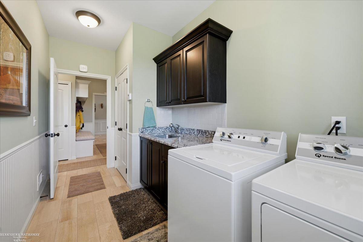 62735 Franklin Park Drive Property Photo 29