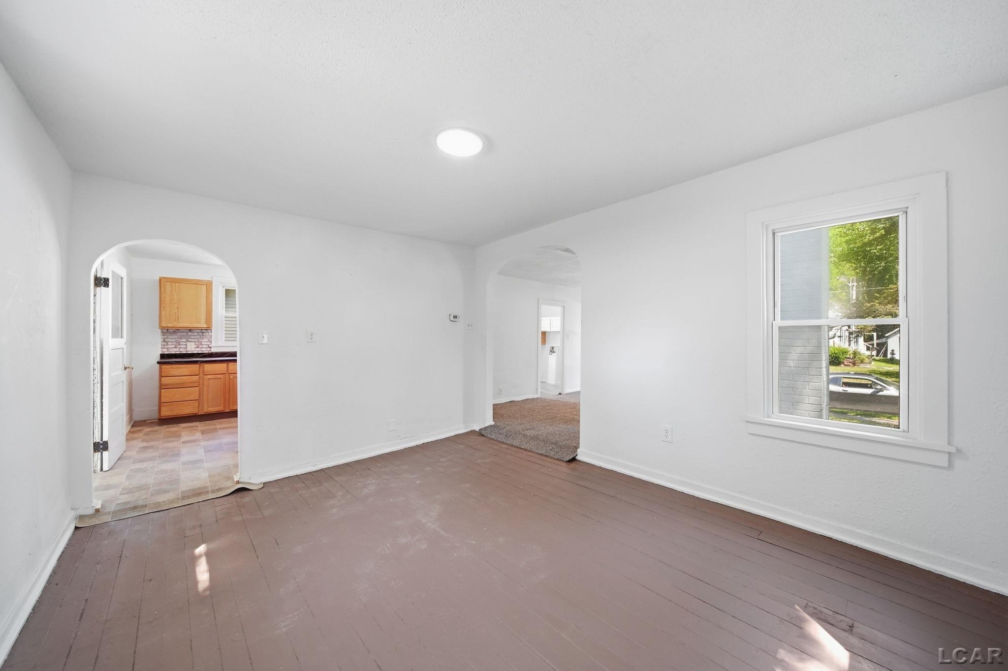 233 W Congress Street Property Photo 9