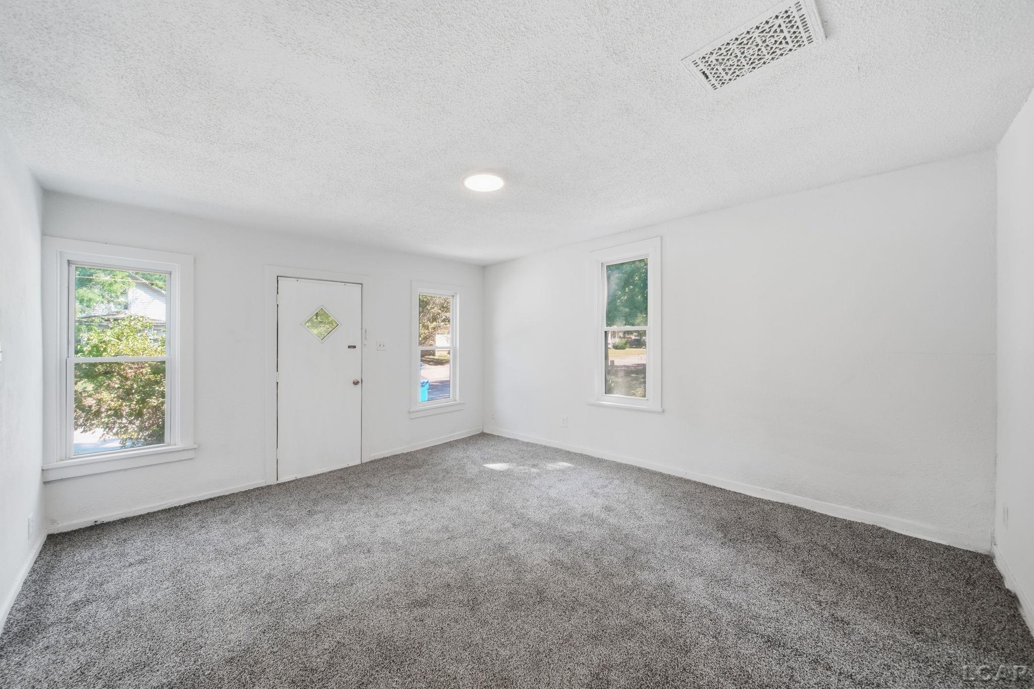 233 W Congress Street Property Photo 10