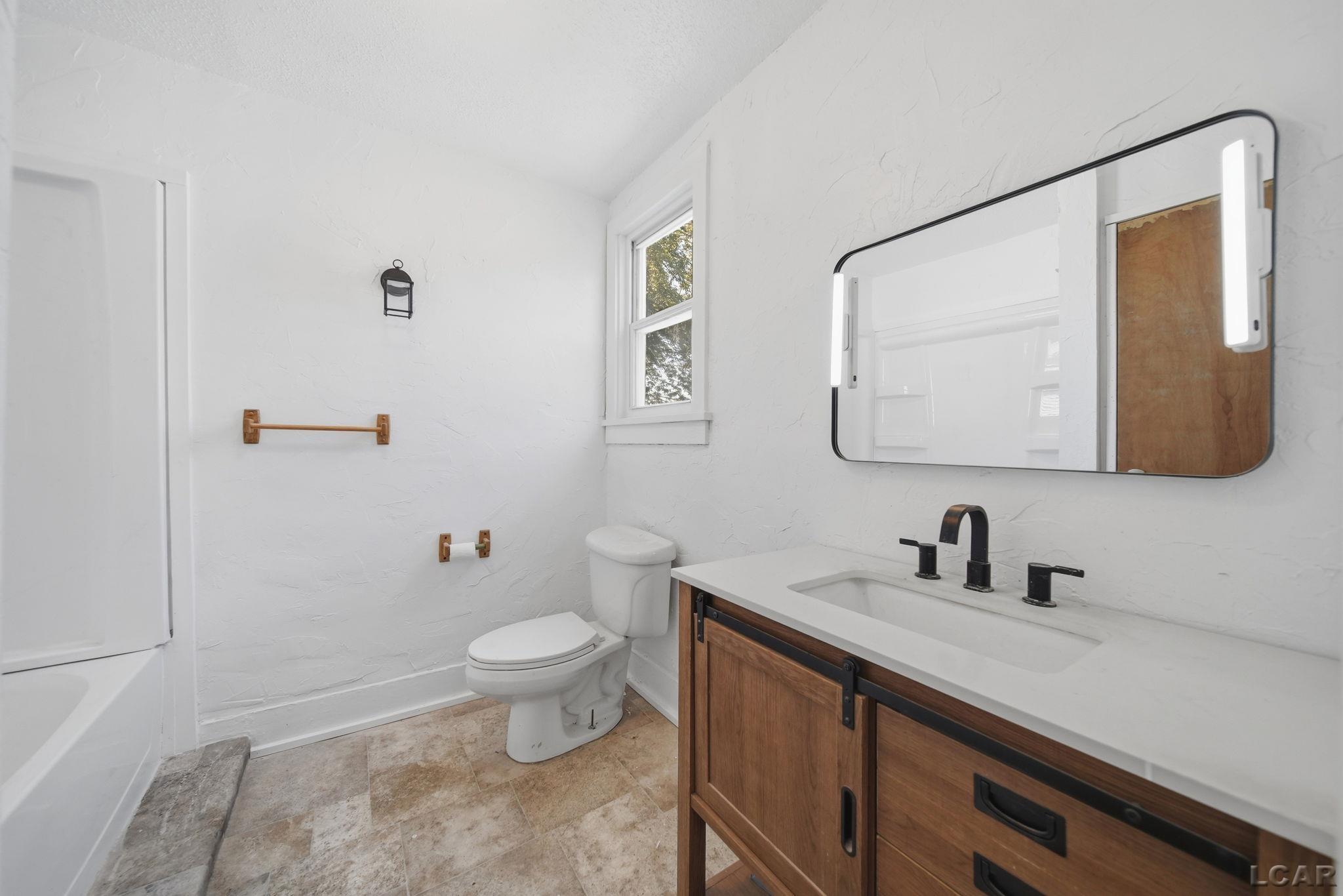 233 W Congress Street Property Photo 13