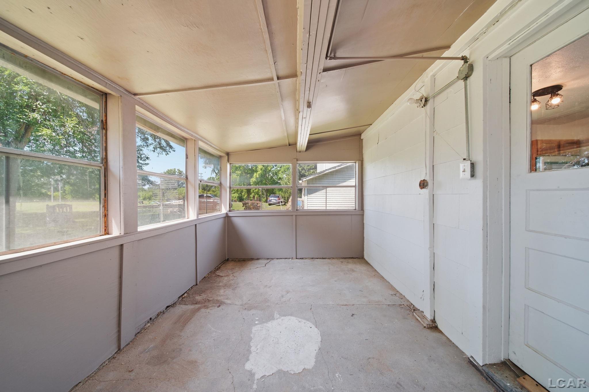 233 W Congress Street Property Photo 17