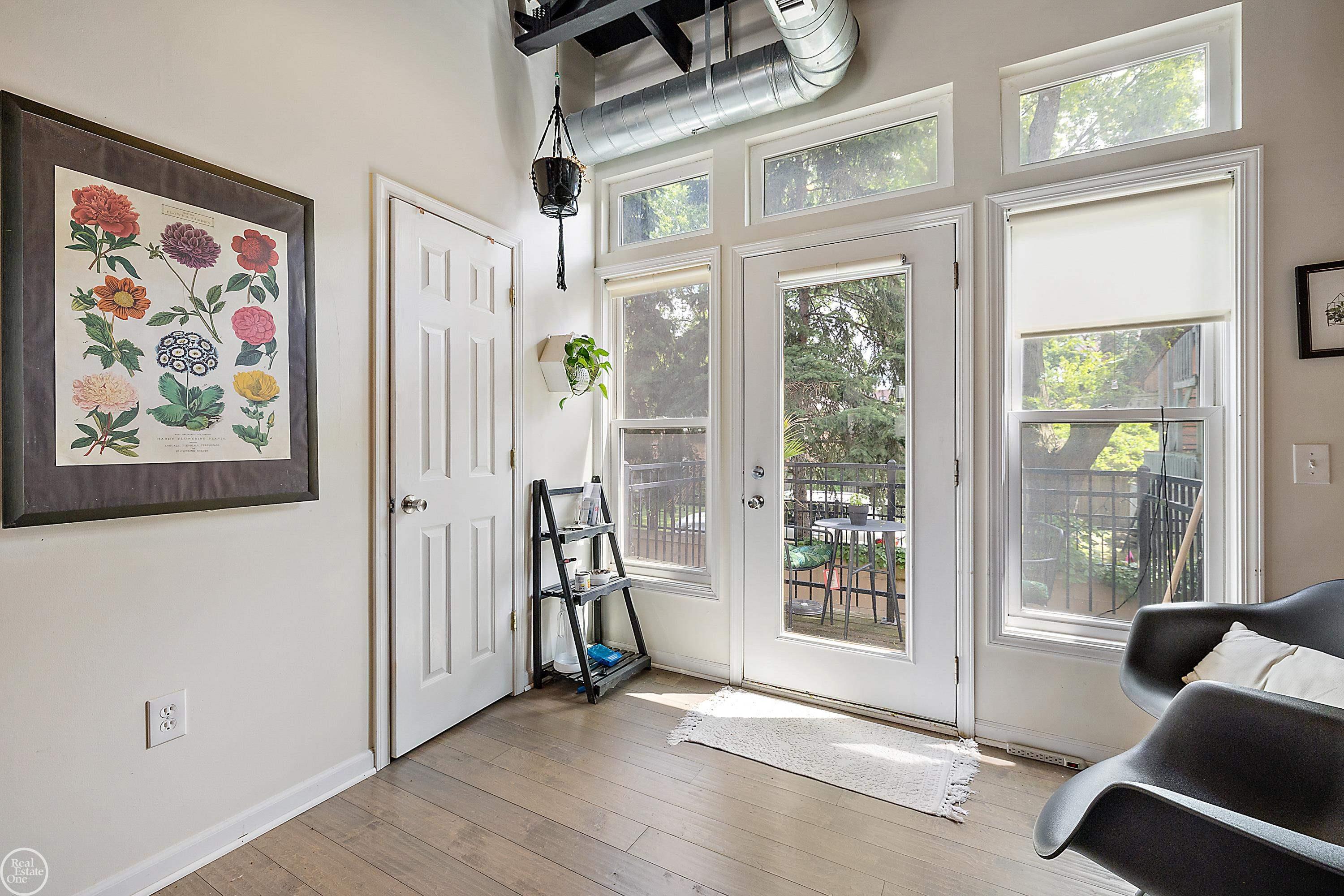 4430 3rd Street Property Photo 15