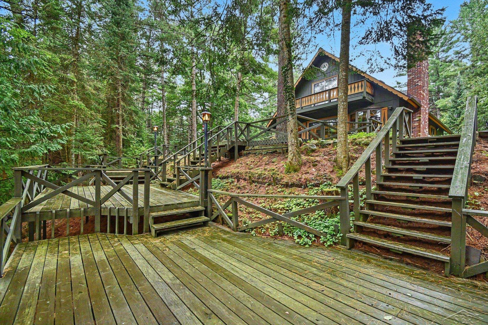 5956 Buffalo Trail Property Photo 1