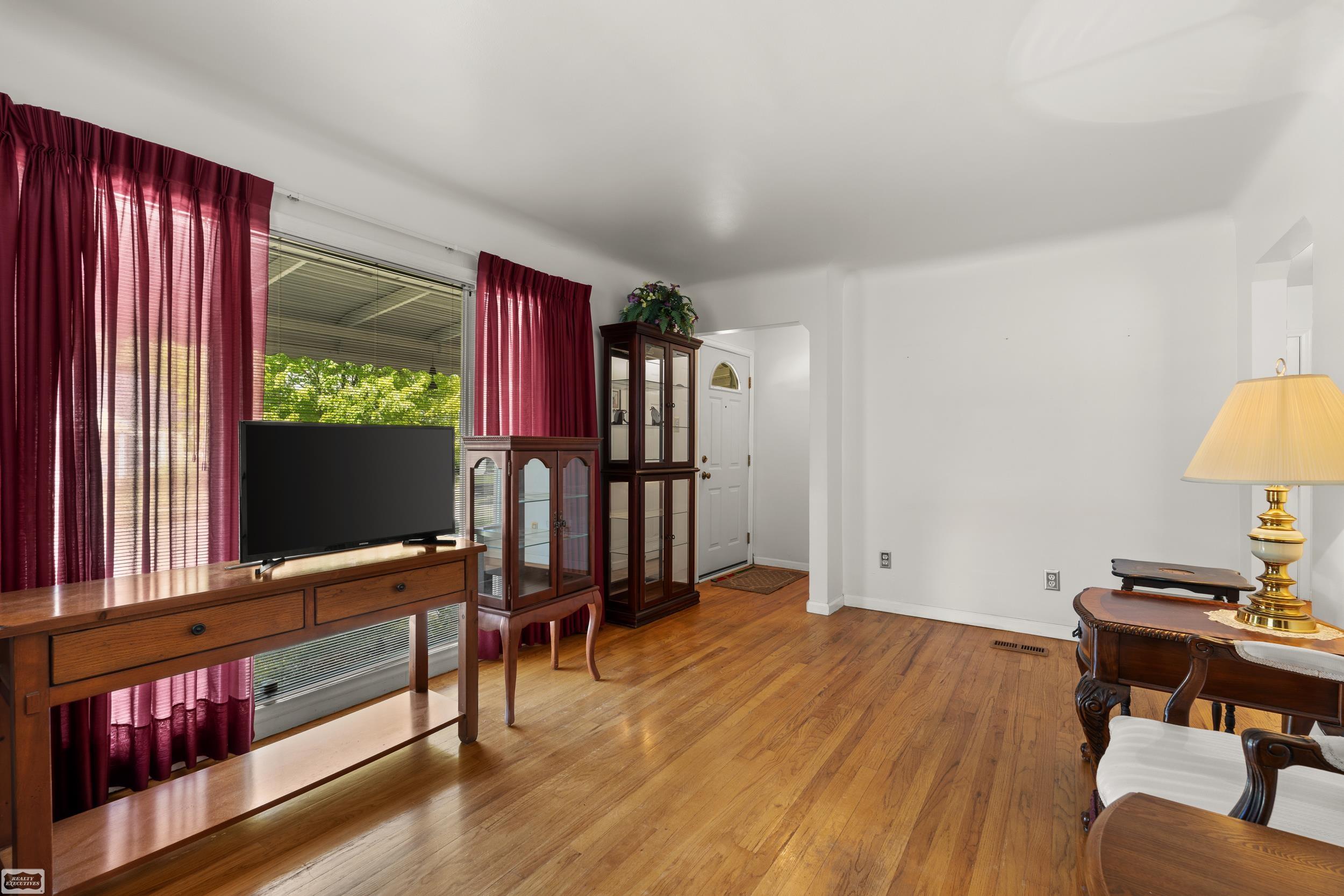 345 Gargantua Avenue Property Photo 9