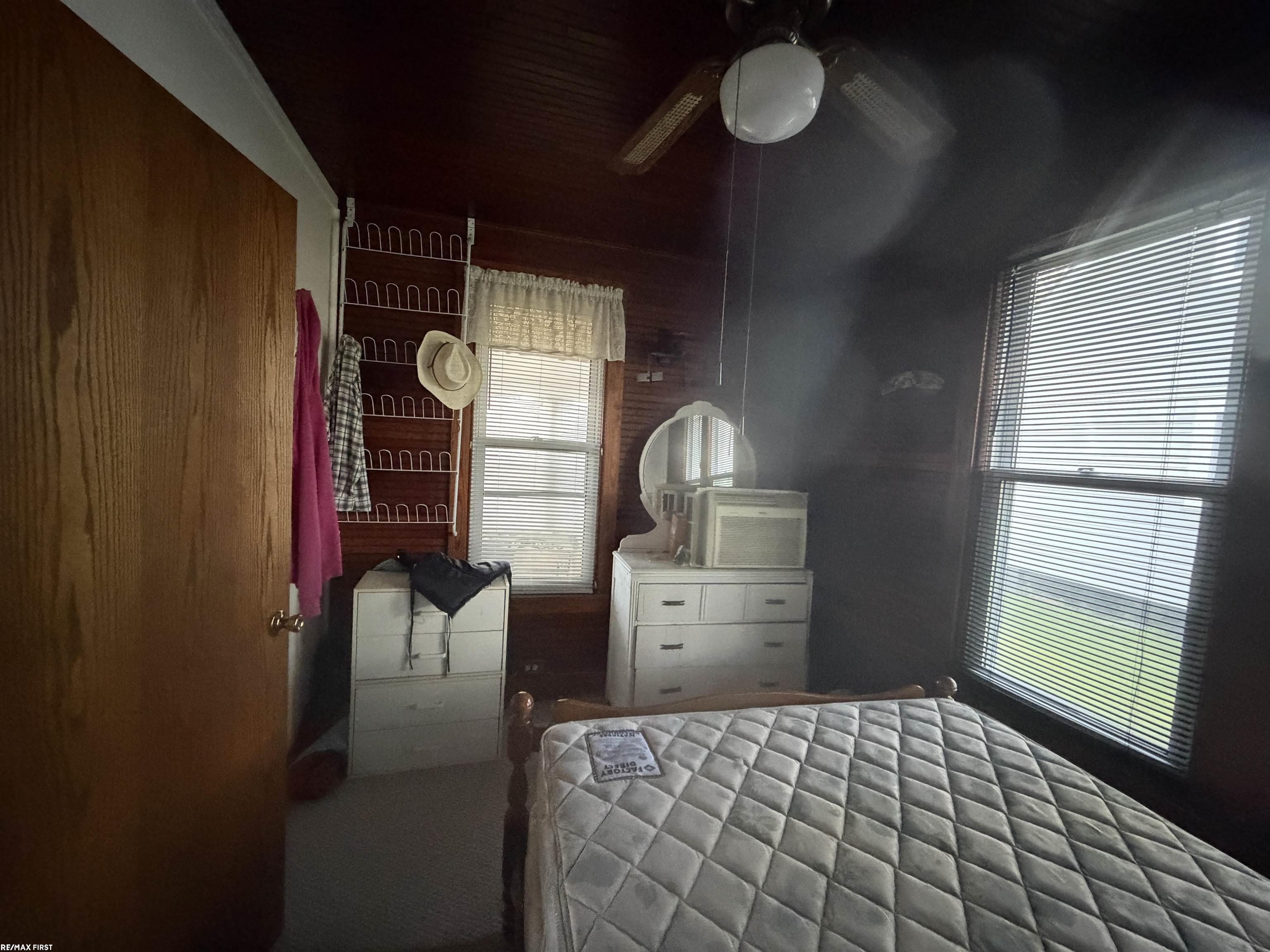 6540 Dickinson Island Property Photo 13