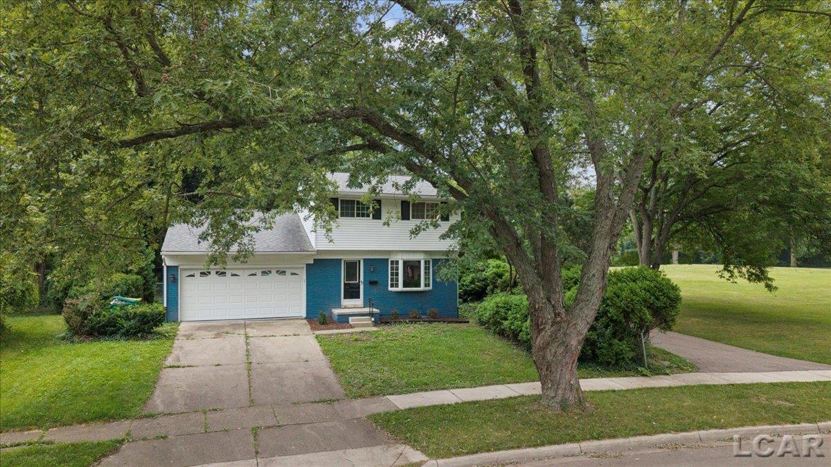 868 Watson Road Property Photo 4