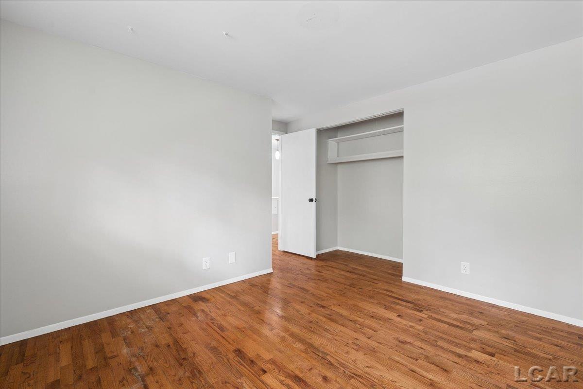 868 Watson Road Property Photo 7